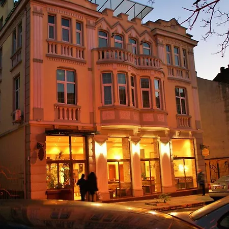 Family Chiplakoff 부르가스