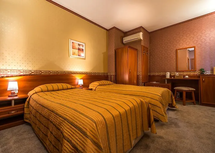 Hotel Family Chiplakoff 3*